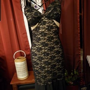 Look like 🎥 star  black lace overlay maxi 👗 new
